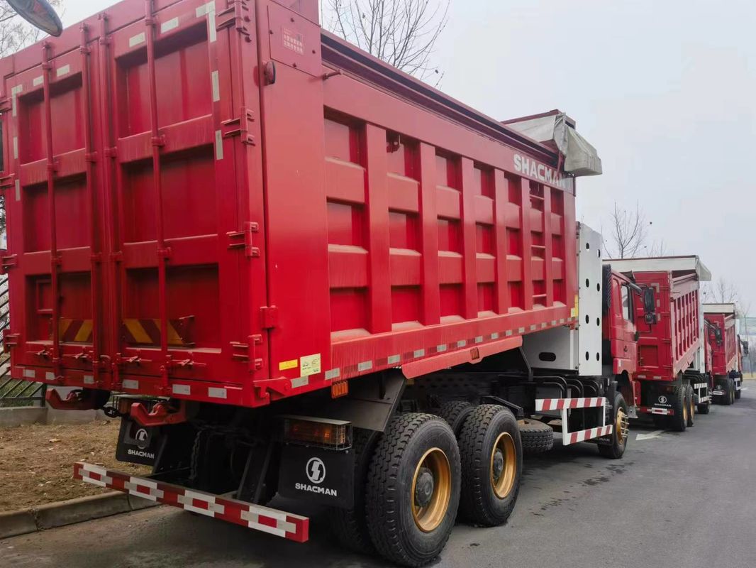 90ton Heavy Dump Truck 6x4 SHACMAN CNG Dump Truck Merah F3000 6x4 380 EuroV