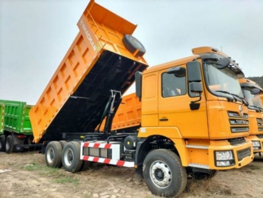 SHACMAN F3000 Tipper Truck 6x4 430 EuroII Kuning Dengan Bagian Depan / Belakang Multi-Layer Plate Spring 4 Plates Utama 4 U-Bolt