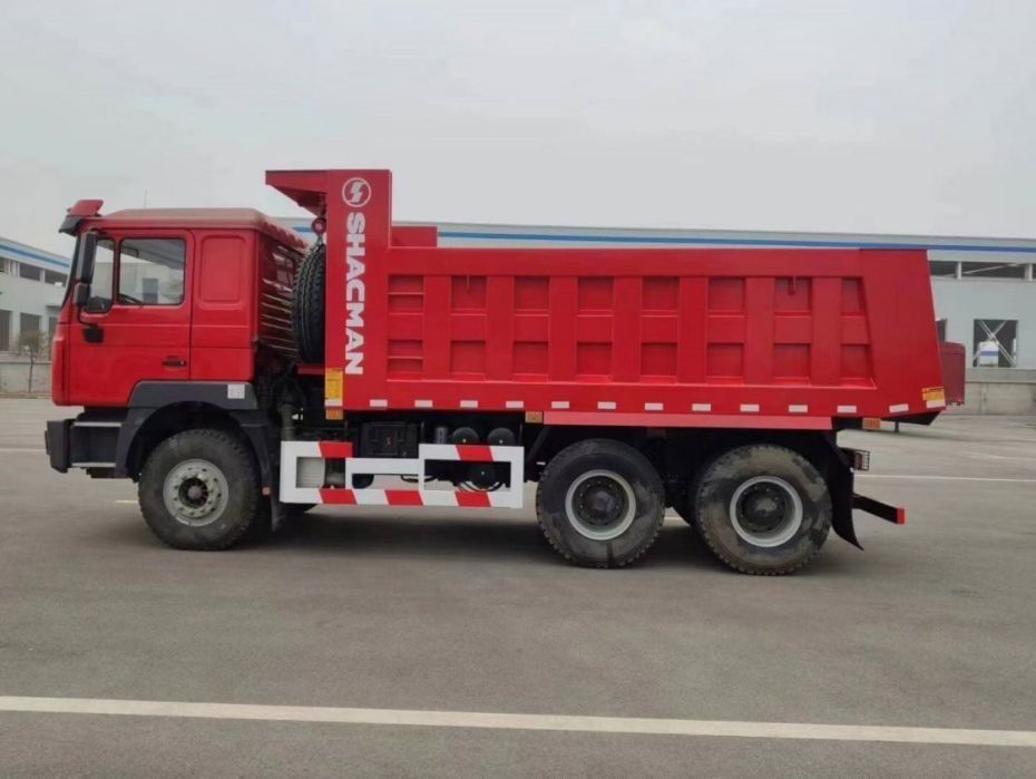 10 Percobaan SHACMAN Red Dump Truck F3000 Dump Truck Kendaraan 380HP Untuk Pertambangan