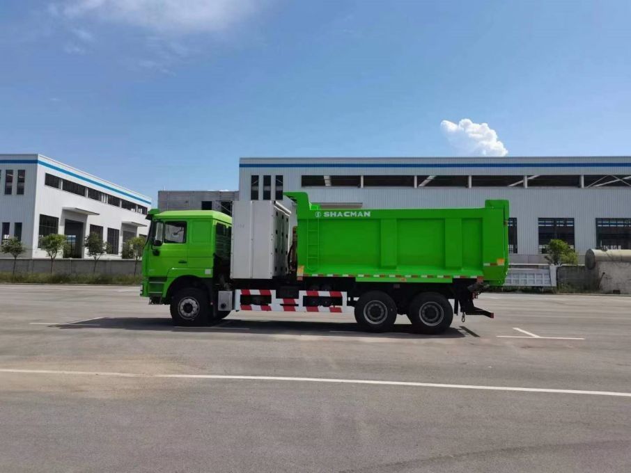10 Roda SHACMAN F3000 CNG Dump Truck 6x4 Euro V WEICHAI-430HP Hijau Sempurna untuk Konstruksi dan Pertambangan