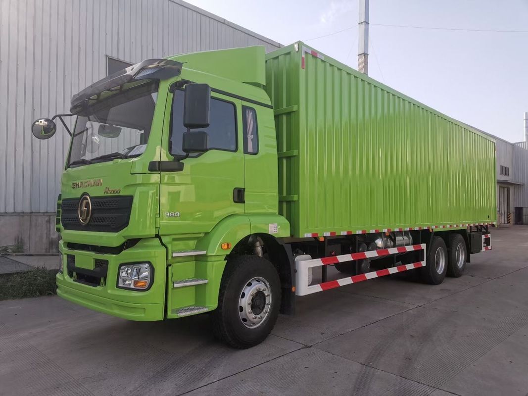 Green 6x4 Van Cargo Truck SHACMAN H3000 Truk Kargo Besar 340Hp Untuk Pengiriman