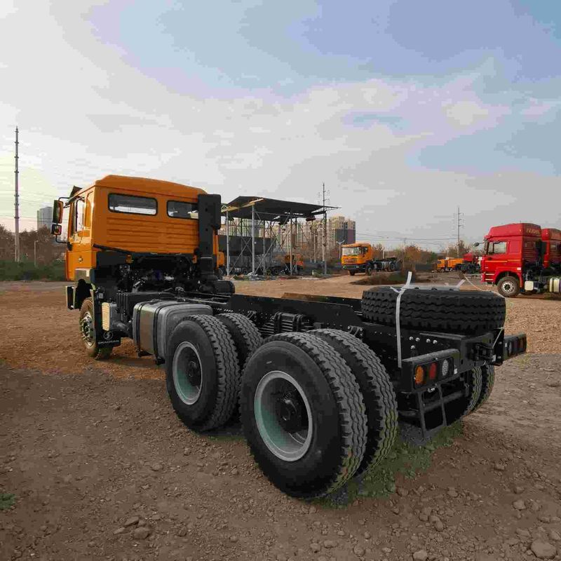 Merah SHACMAN F3000 375HP Euro V 6-Wheel Traktor Kepala 4x2 WEICHAI Mesin