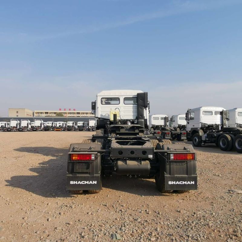 Merah SHACMAN F3000 375HP Euro V 6-Wheel Traktor Kepala 4x2 WEICHAI Mesin