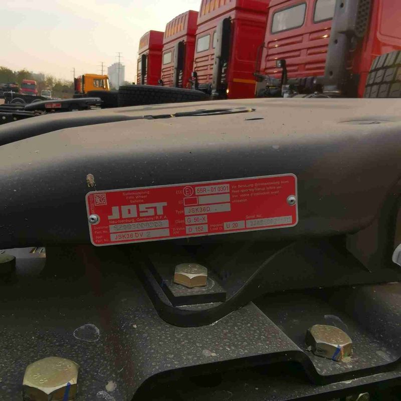 Merah SHACMAN F3000 375HP Euro V 6 roda kepala traktor 4x2 mesin WEICHAI