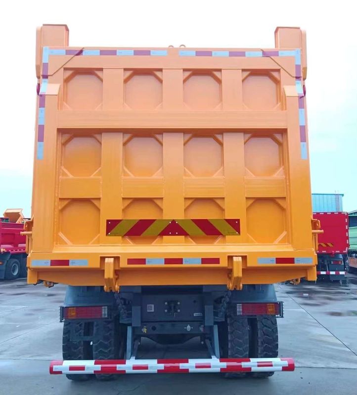 SHACMAN 3 Axle Dump Truck F3000 8x4 430HP EuroII 25 Ton Tiga Axle Dump Truck