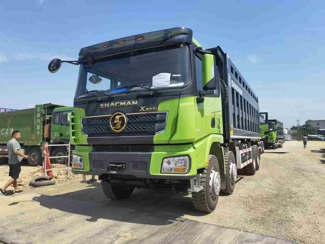 SHACMAN 8x4 440HP EuroV Heavy Dump Truck Putih 20 - 30 Ton Tipper Dump Truck