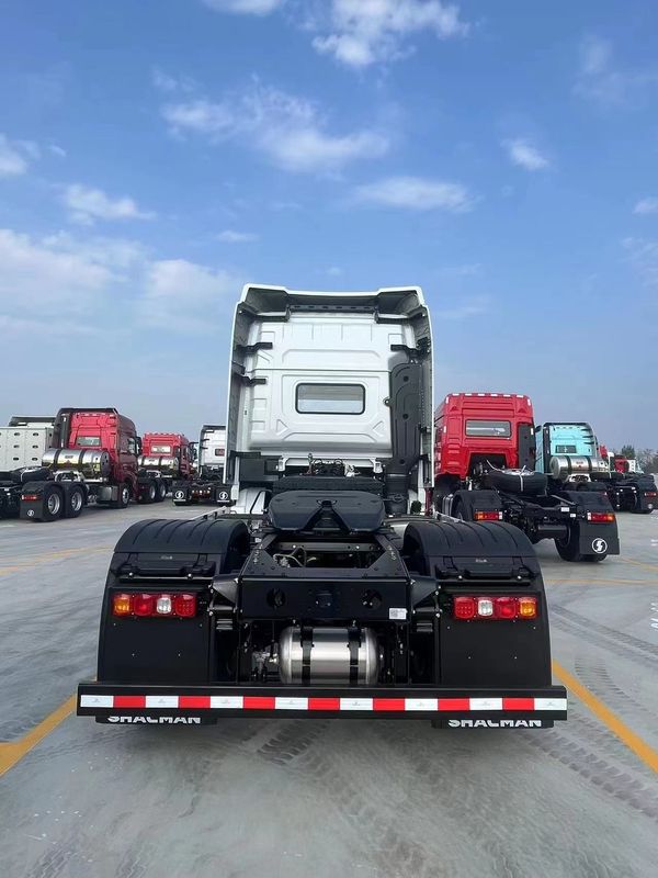 SHACMAN X3000 4x2 Traktor Truk 430Hp Ramah Lingkungan Euro II Dengan 6 Ban