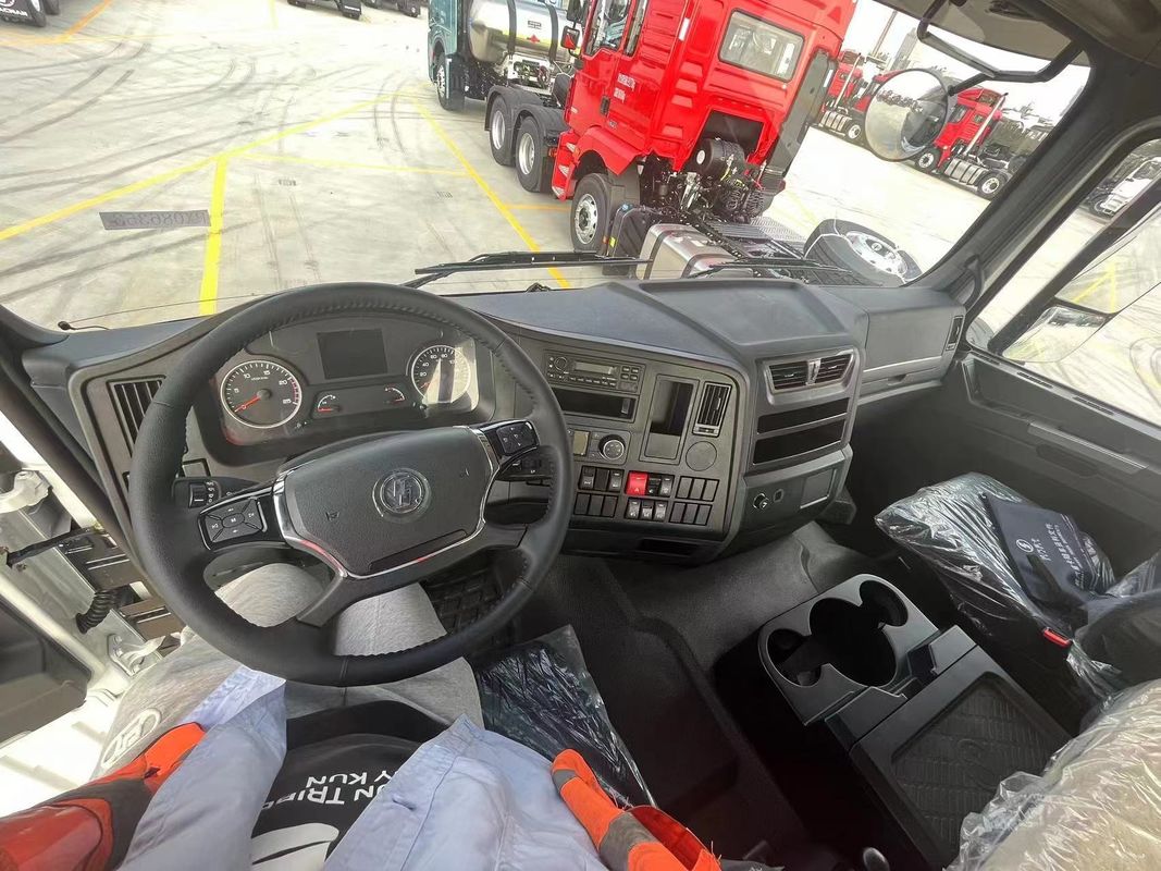 SHACMAN X3000 4x2 Traktor Truk 430Hp Ramah Lingkungan Euro II Dengan 6 Ban
