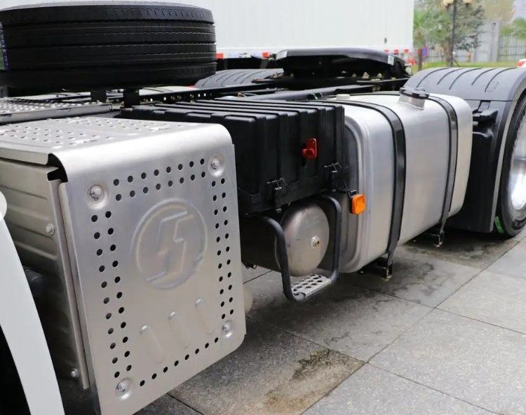 SHACMAN Traktor Truk 6 Roda X3000 4x2 Kiri Pengemudi Double Sleeper Kuat kepala traktor untuk Aljazair