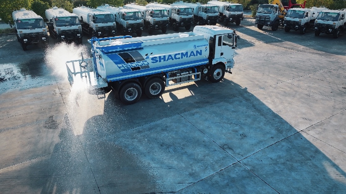 Truk Air SHACMAN H3000 4X2 dengan Mesin 336HP Tangki 10m³ dan Penggerak Tangan Kiri Euro Ⅲ